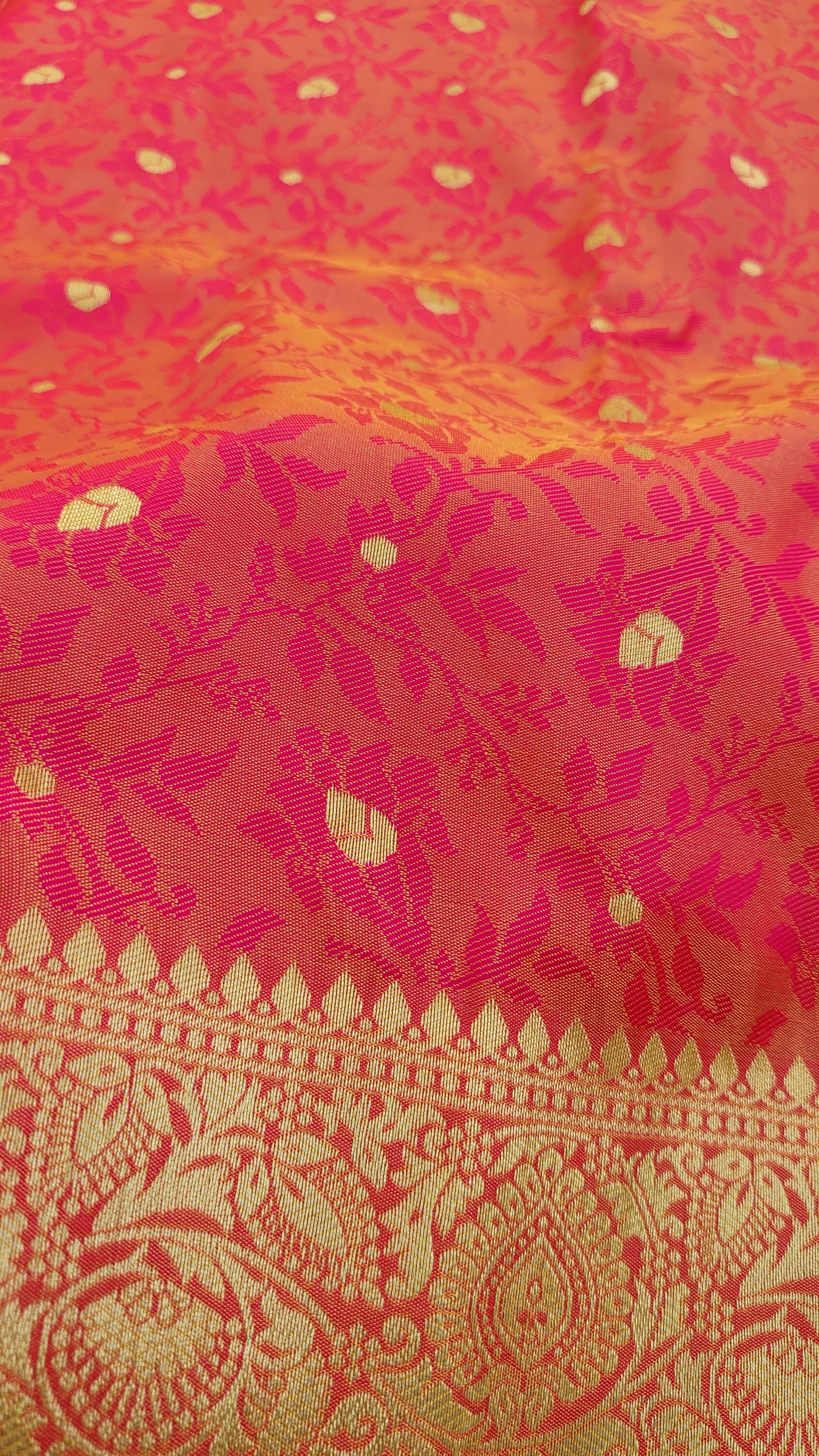 Dual Tone (Orange/Pink) Tanchoi Silk Saree