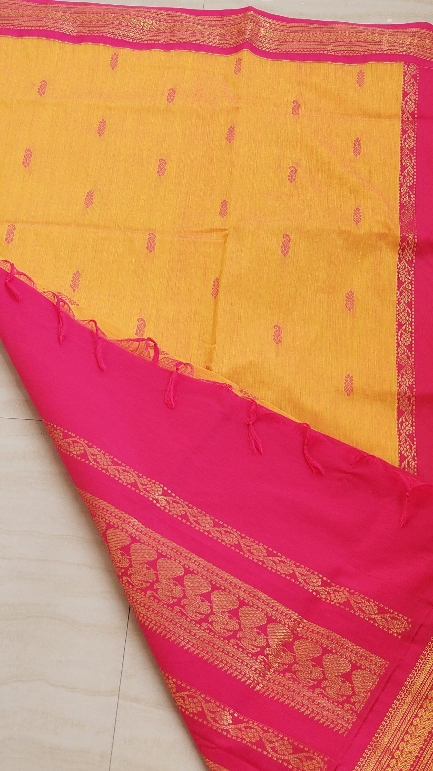 Traditional Cotton Silk Gadwal Saree