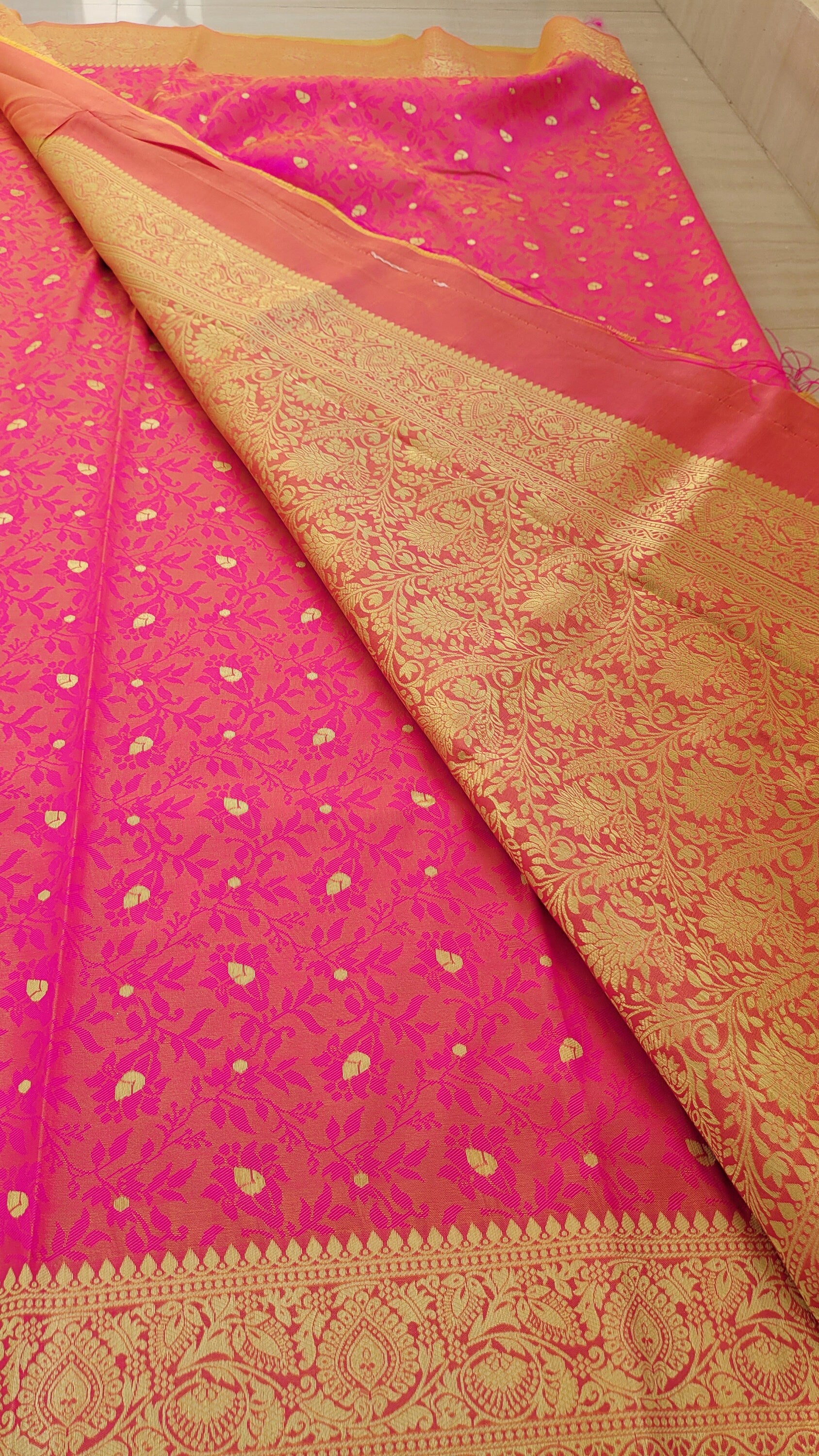 Dual Tone (Orange/Pink) Tanchoi Silk Saree