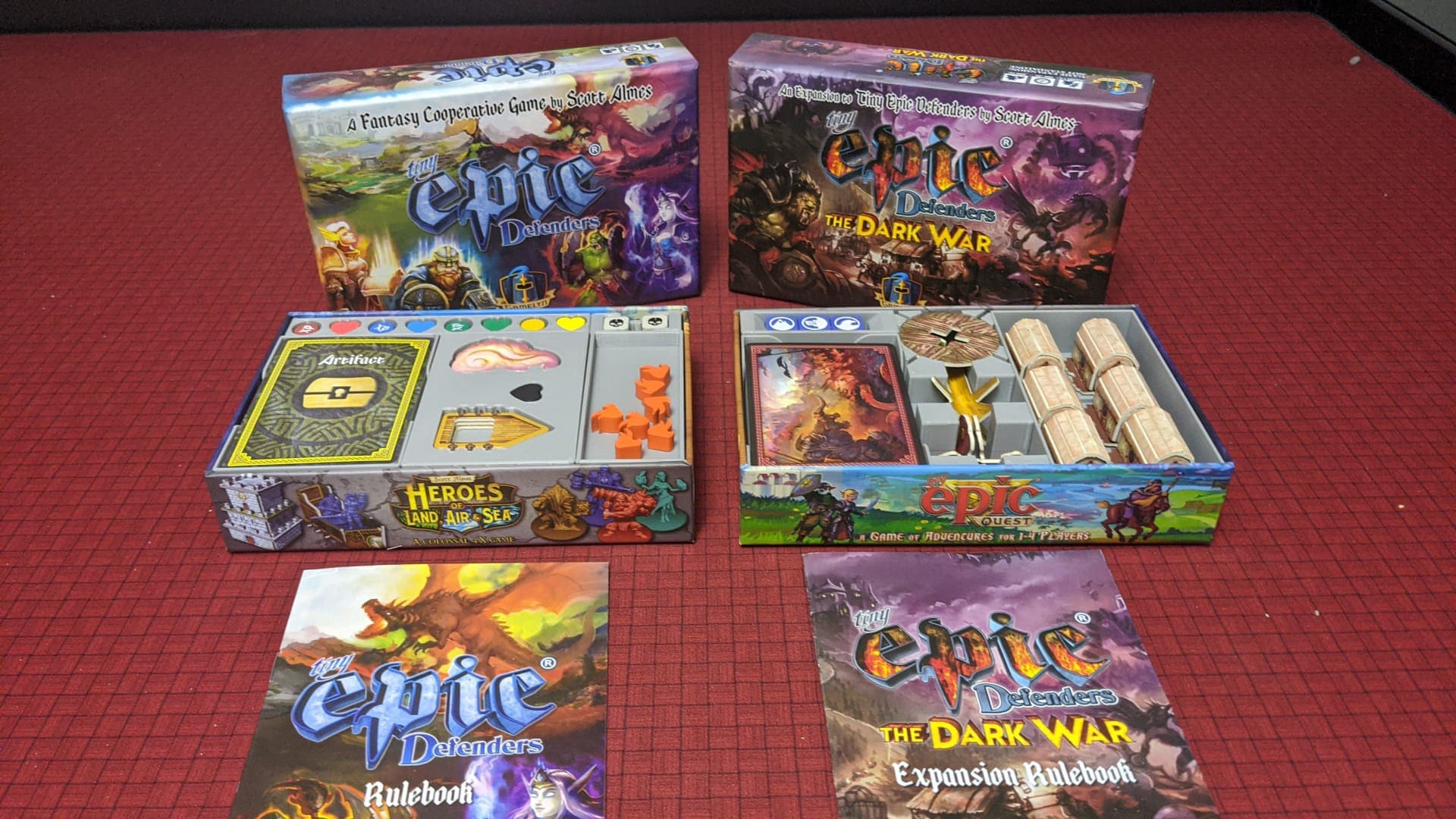 Tiny Epic Defenders + The Dark War - Deluxe Editions | Board Game Insert | Organizer